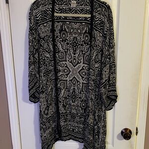 Bila Black and White Patterned Cardigan